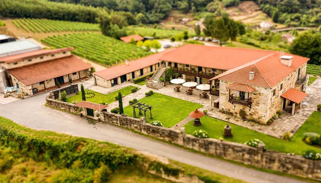 Bodegas Casal de Armán