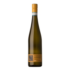 Lugana DOC 'Tre Campane' by Azienda Vitivinicola Marangona